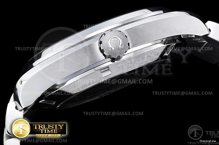 1031 OMG0659 – Aqua Terra 150m